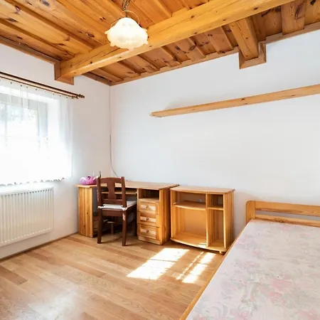 Ocarujuci Dreveny Dom V Prirodnom Prostredi Feriehus Kordiky